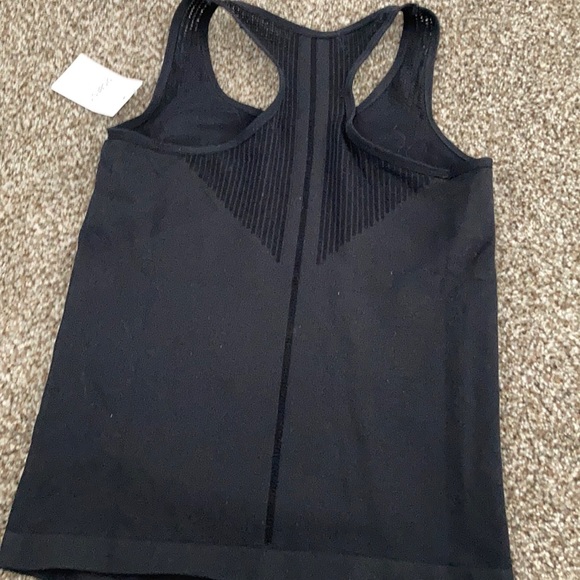 Tank top - Picture 3 of 4